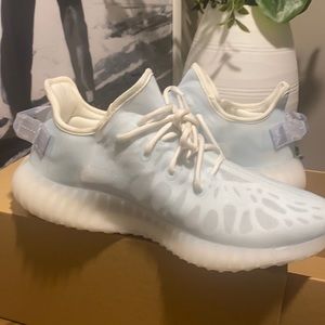 Yeezy Boost 350 v2 ICE size 10
